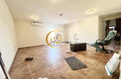 Apartment - 3 Bedrooms - 3 Bathrooms for rent in Fereej Kulaib - Doha