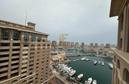 (بنتهاوس  (روف - 5 غرف نوم - 7 حمامات للبيع في طريق بورتو الغربي - بورتو أرابيا - جزيرة اللؤلؤة - الدوحة