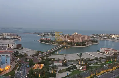 Apartment - 1 Bedroom - 2 Bathrooms for rent in West Porto Drive - Porto Arabia - The Pearl Island - Doha