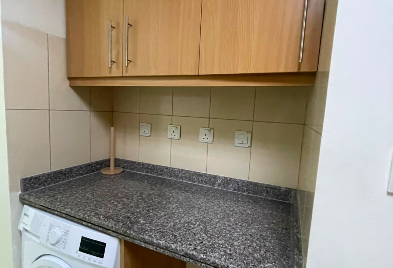 ELEGANT STUDIO FULLY FURNISHED IN FOXHILLS @ 4295 thumbnail 7