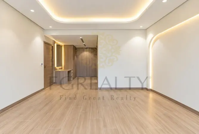 63422256 - Property Image 3