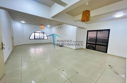 Villa - 5 Bedrooms - 3 Bathrooms for rent in Al Sadd Road - Al Sadd - Doha Villa - 5 Bedrooms - 3 Bathrooms for rent in Al Sadd Road - Al Sadd - Doha
