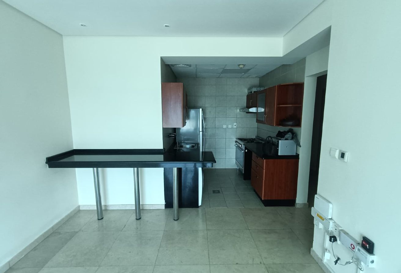 Luxury 2 BHK Apartment in Zig Zag Tower Lusail thumbnail 3