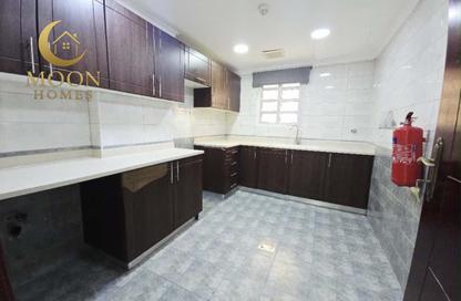 Apartment - 1 Bedroom - 1 Bathroom for rent in Umm Ghwailina Comm - Umm Ghuwalina - Umm Ghuwailina - Doha