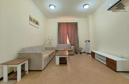Apartment - 2 Bedrooms - 2 Bathrooms for rent in Musheireb Apartments - Musheireb - Doha