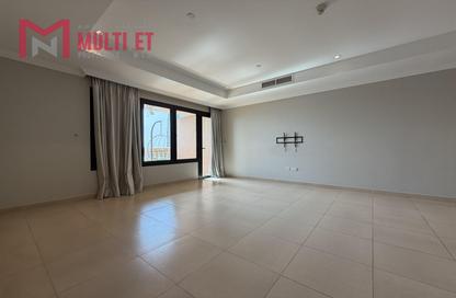 Apartment - 2 Bedrooms - 2 Bathrooms for rent in East Porto Drive - Porto Arabia - The Pearl Island - Doha
