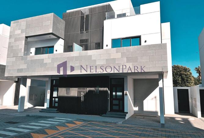 984827 - Property Image 2