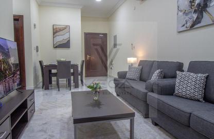 Apartment - 2 Bedrooms - 1 Bathroom for rent in Al Sadd Road - Al Sadd - Doha