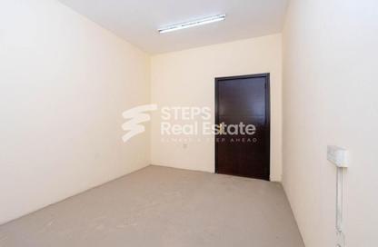 Labor Camp - Studio for rent in Industrial Area 5 - Industrial Area - Industrial Area - Doha