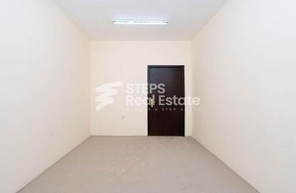 Labor Camp - Studio for rent in Industrial Area 5 - Industrial Area - Industrial Area - Doha