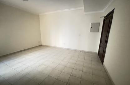 Apartment - 2 Bedrooms - 1 Bathroom for rent in Fereej Bin Mahmoud North - Fereej Bin Mahmoud - Doha Apartment - 2 Bedrooms - 1 Bathroom for rent in Fereej Bin Mahmoud North - Fereej Bin Mahmoud - Doha