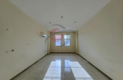 Apartment - Studio - 1 Bathroom for rent in New Doha - Doha