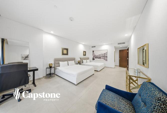 982711 - Property Image 3