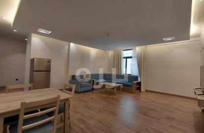 Apartment - 2 Bedrooms - 2 Bathrooms for rent in Al Nasr - Doha