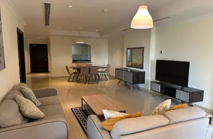 Apartment - 1 Bedroom - 2 Bathrooms for rent in East Porto Drive - Porto Arabia - The Pearl Island - Doha