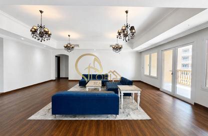 Apartment - 3 Bedrooms - 4 Bathrooms for rent in East Porto Drive - Porto Arabia - The Pearl Island - Doha