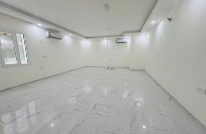 Office Space - Studio - 2 Bathrooms for rent in Najma street - Old Airport Road - Doha