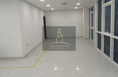 Office Space - 2 Bedrooms - 2 Bathrooms for rent in Muntazah 19 - Al Muntazah - Doha