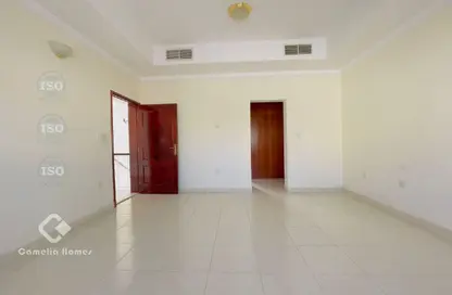 Apartment - 3 Bedrooms - 3 Bathrooms for rent in Muraikh - AlMuraikh - Doha