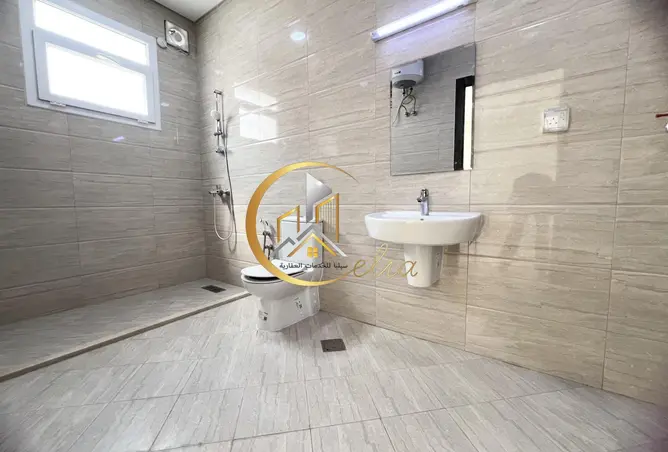 63921103 - Property Image 2