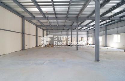 Warehouse - Studio - 1 Bathroom for rent in East Industrial Street - Birkat Al Awamer - Al Wakra