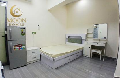 Apartment - Studio - 1 Bathroom for rent in Umm Ghuwailina 4 - Umm Ghuwailina - Doha