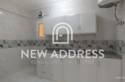 Apartment - 2 Bedrooms - 2 Bathrooms for rent in Bin Omran - Fereej Bin Omran - Doha