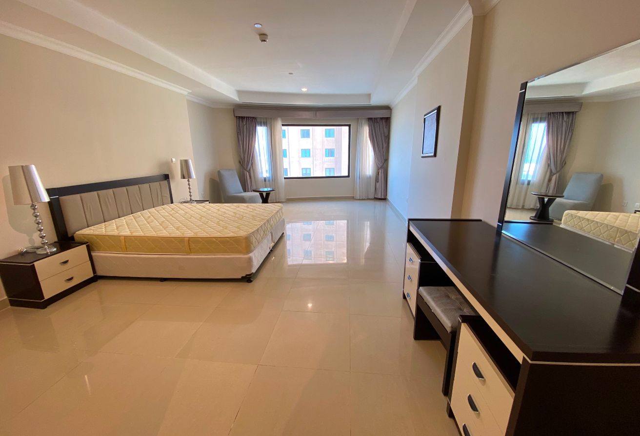 1 BHK + Office Furnished |Porto Arabia| Month free thumbnail 2