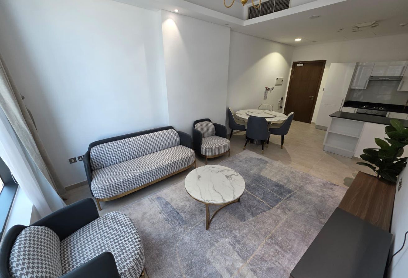 2bhk fully furnished lusail marina just in 7500Exc thumbnail 5
