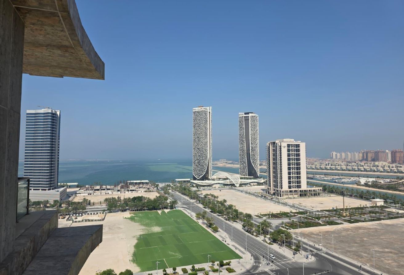 2bhk fully furnished lusail marina just in 7500Exc thumbnail 13