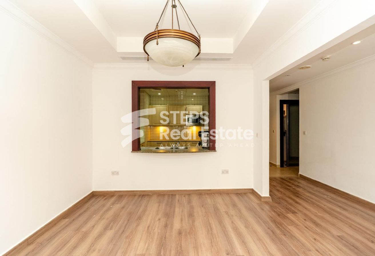 Furnished 1 BHK Flat in The Pearl with Balcony