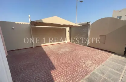 Villa - 5 Bedrooms - 6 Bathrooms for rent in Street 870 - Al Duhail South - Al Duhail - Doha