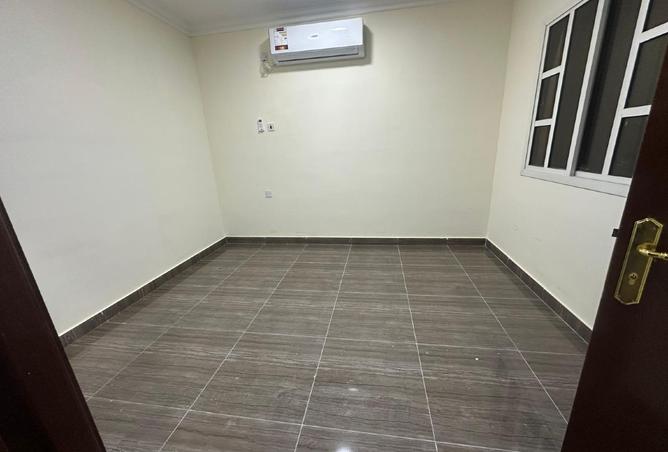 1005166 - Property Image 3