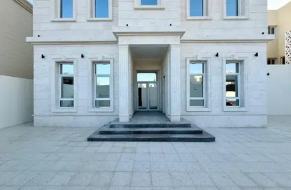 Villa - 2 Bedrooms - 4 Bathrooms for sale in Umm Al Amad - Umm Al Amad - Al Shamal