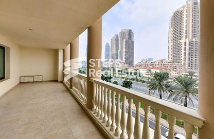 Apartment - 1 Bedroom - 2 Bathrooms for sale in West Porto Drive - Porto Arabia - The Pearl Island - Doha