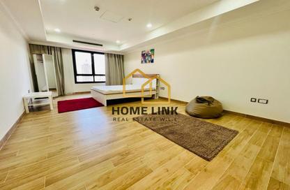 Apartment - 1 Bedroom - 2 Bathrooms for rent in East Porto Drive - Porto Arabia - The Pearl Island - Doha