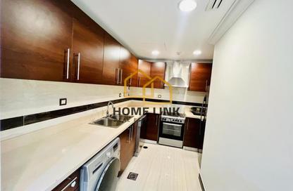 Apartment - 1 Bedroom - 2 Bathrooms for rent in East Porto Drive - Porto Arabia - The Pearl Island - Doha
