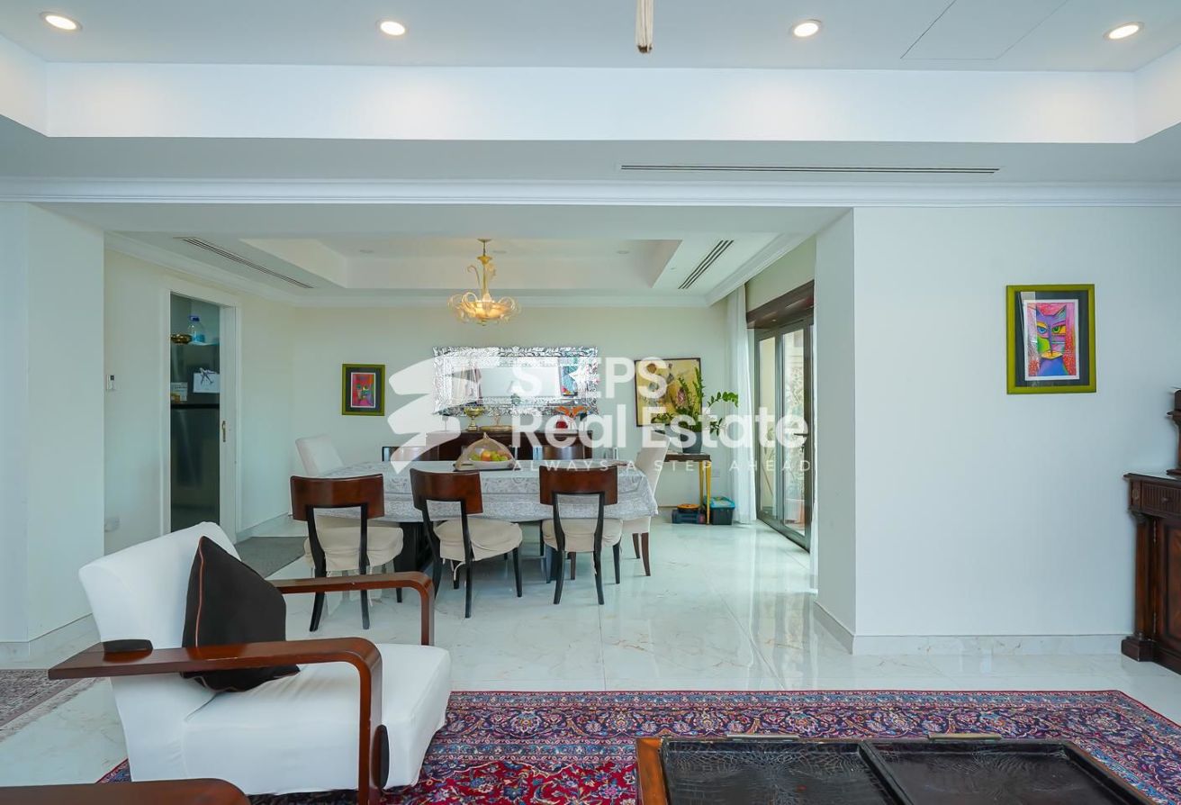 Stunning Studio with Balcony in The Pearl