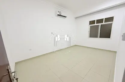 Villa - 1 Bedroom - 1 Bathroom for rent in Wholesale Market Street - Abu Hamour - Doha