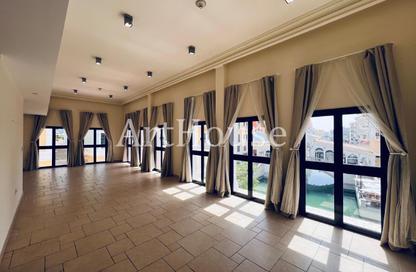 Apartment - 3 Bedrooms - 3 Bathrooms for rent in Qanat Quartier - The Pearl Island - Doha