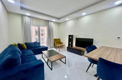 شقة - 2 غرف نوم - 3 حمامات للايجار في مبنى ريفان - الاركية سيتي - الوسيل