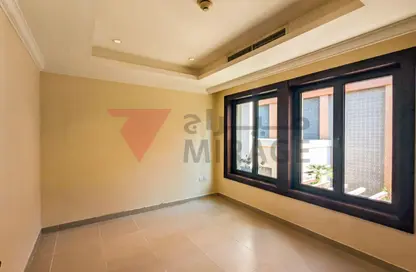 تاون هاوس - 4 غرف نوم - 4 حمامات للبيع في منازل تاون هاوس - بورتو أرابيا - جزيرة اللؤلؤة - الدوحة