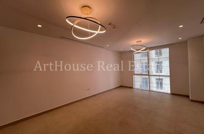 Apartment - 2 Bedrooms - 3 Bathrooms for rent in Floresta Gardens - Floresta Gardens - The Pearl Island - Doha