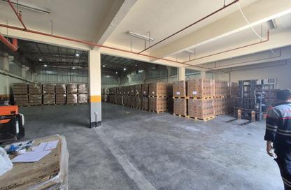Warehouse - Studio - 2 Bathrooms for rent in Industrial Area - Industrial Area - Doha