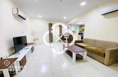 Apartment - 1 Bedroom - 1 Bathroom for rent in Umm Ghuwailina 4 - Umm Ghuwailina - Doha