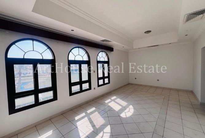 1027692 - Property Image 3