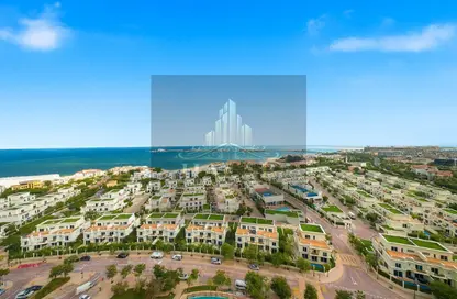 Apartment - 2 Bedrooms - 2 Bathrooms for rent in Floresta Gardens - Floresta Gardens - The Pearl Island - Doha