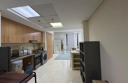 Apartment - Studio - 1 Bathroom for rent in Piazza 1 - La Piazza - Fox Hills - Lusail