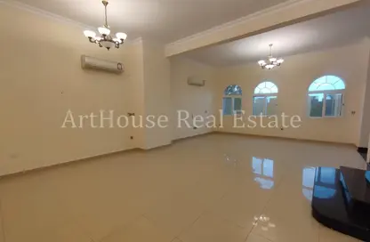 Villa - 4 Bedrooms - 6 Bathrooms for rent in Bu Hamour Street - Abu Hamour - Doha