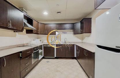 Apartment - 1 Bedroom - 2 Bathrooms for rent in Tower 14 - Porto Arabia - The Pearl Island - Doha
